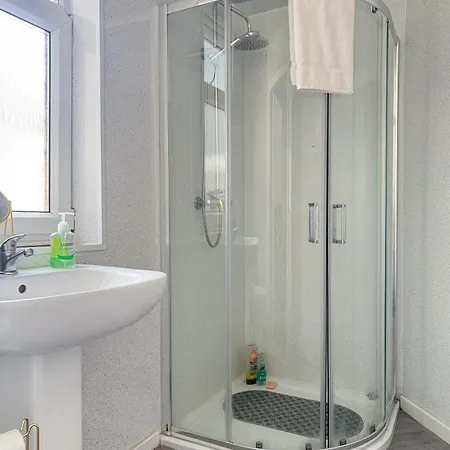 Borough Retreat 5br מידלסבורו