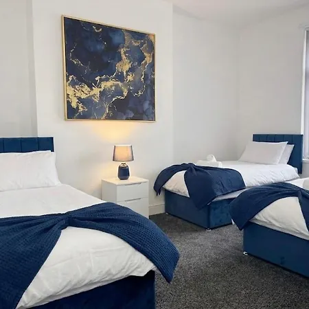 Borough Retreat 5br